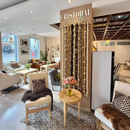 Casa Cristobal Centenario