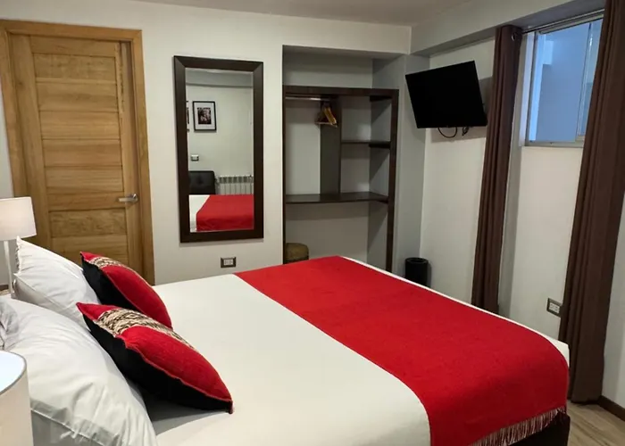 Casa Cristobal Centenario Hotel *